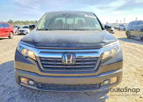 2020 Honda Ridgeline Rtl z USA, uszkodzony, nr VIN 5FPYK2F52LB000803